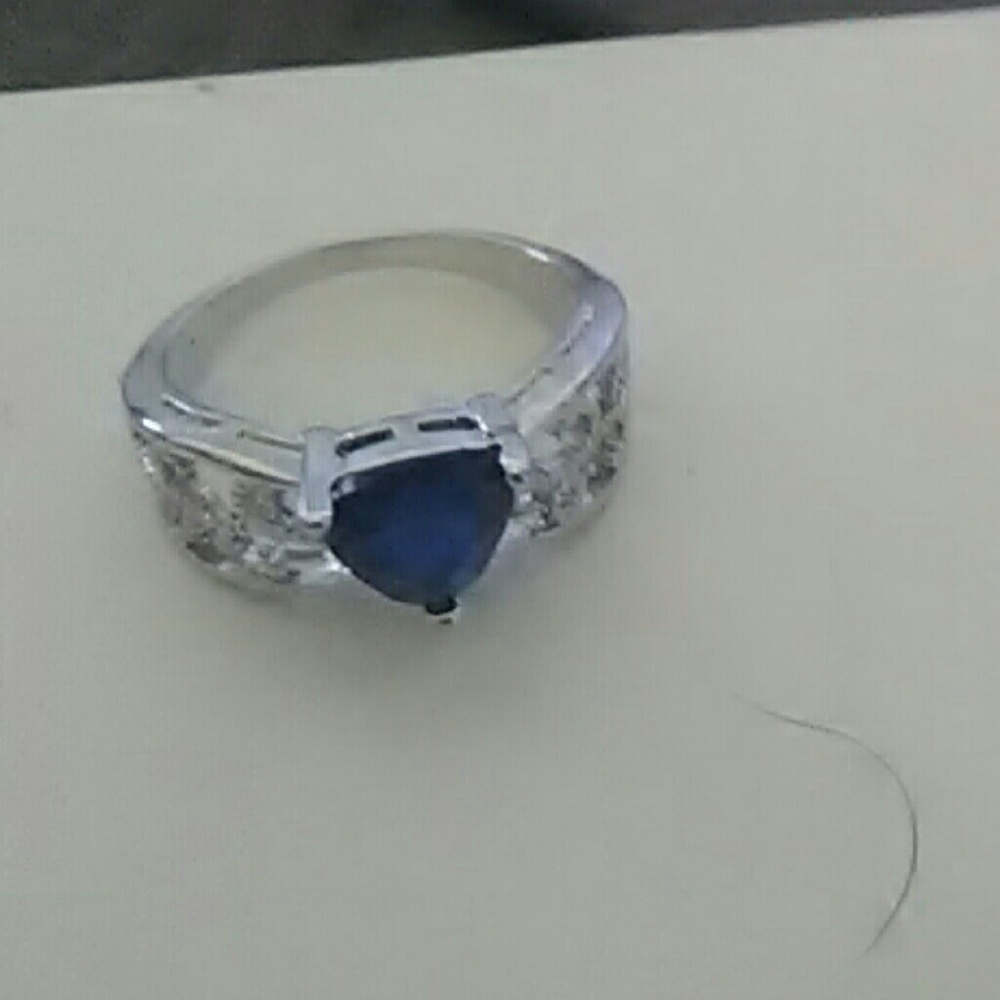 Ring - Picture 3 of 3